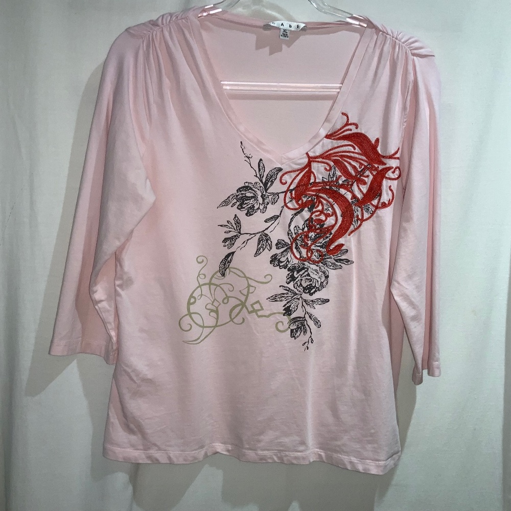 Cabi #512 V neck top Sz XL embroidered floral 3/4 sleeves